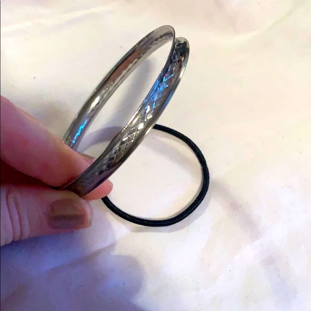 Hair band bracelet